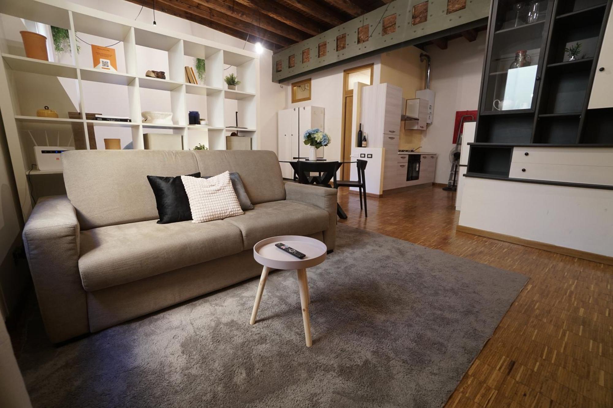 Romeohouse Central With Wifi Верона Экстерьер фото